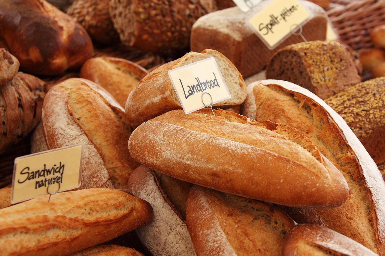 entdecken sie die klassische französische baguette – außen knusprig, innen luftig und weich. perfekt für sandwiches, als beilage oder purer genuss. erfahren sie mehr über die zubereitung und geschichte der baguette.
